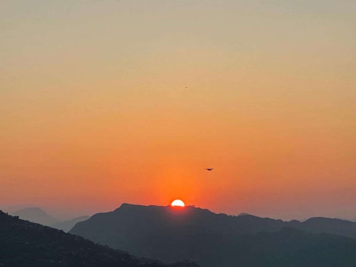Green Hills Yoga Retreat بوكْرا المظهر الخارجي الصورة